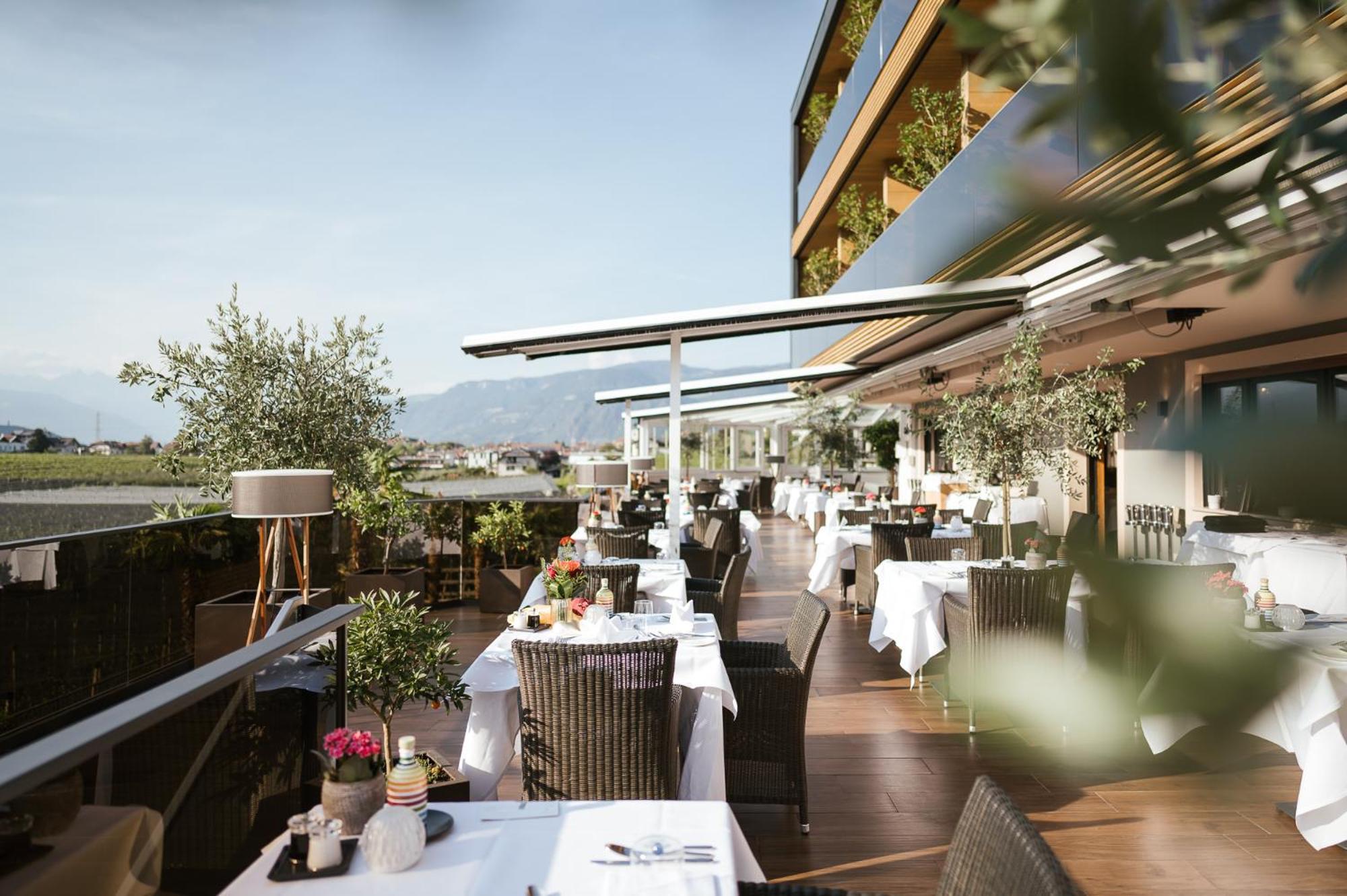Weinegg Wellviva Resort Eppan an der Weinstraße Eksteriør billede